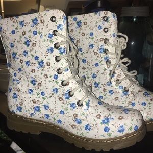 Floral boots